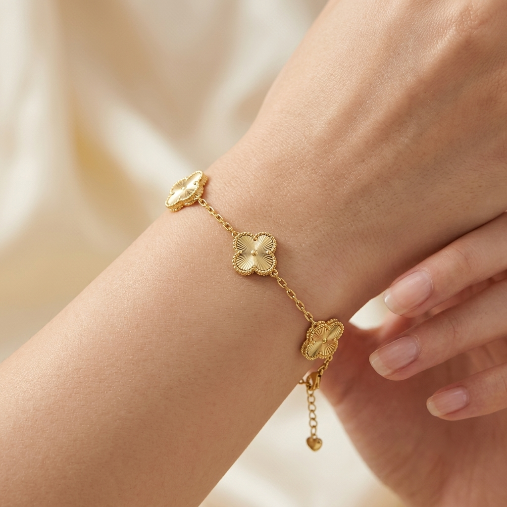 Kleeblatt-Armband in Perlmutt-Optik